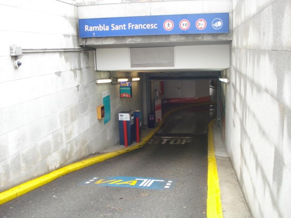 Images Parking Saba Plaza Penedès