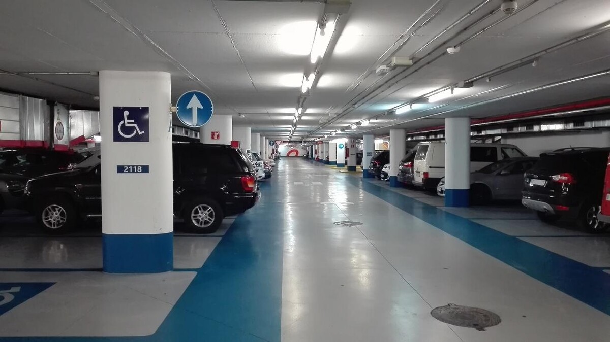 Images Parking Saba Plaza Penedès