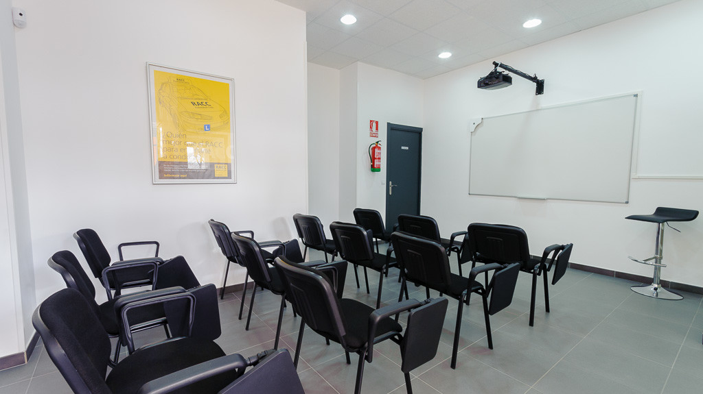 Images autoescuela racc madrid norte