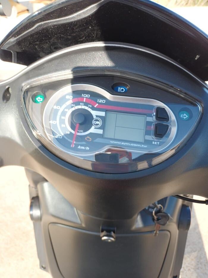 Images Alquiler Moto Menorca