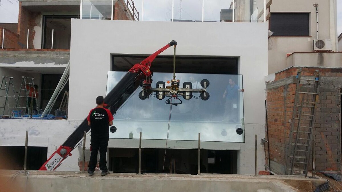 Images Gruas A Mida - Gruas Lucas