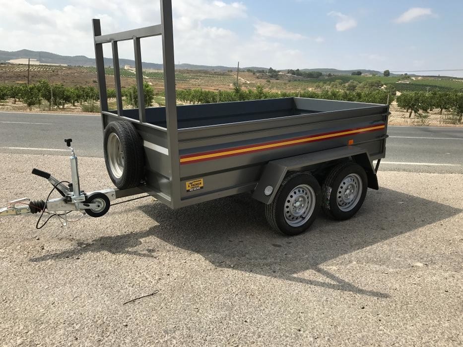 Images Remolques y Enganches Pacheco