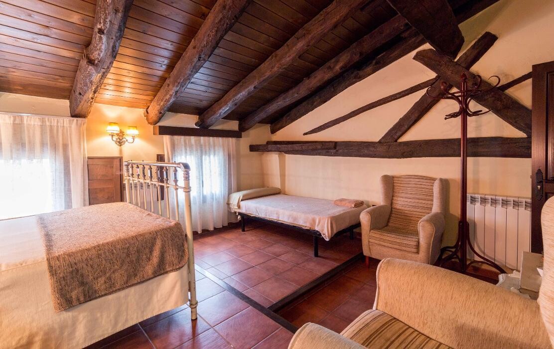 Images La Realda (Hotel), Los Aljezares (Apartamentos)