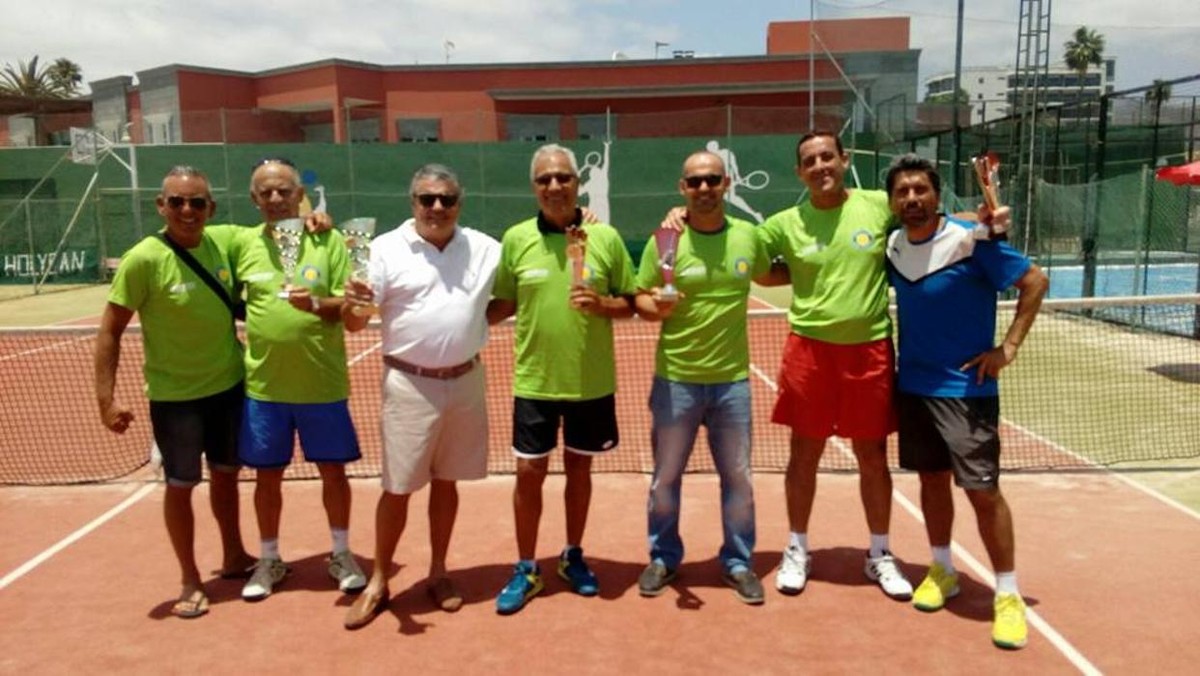 Images Club de Tenis y Padel Holycan