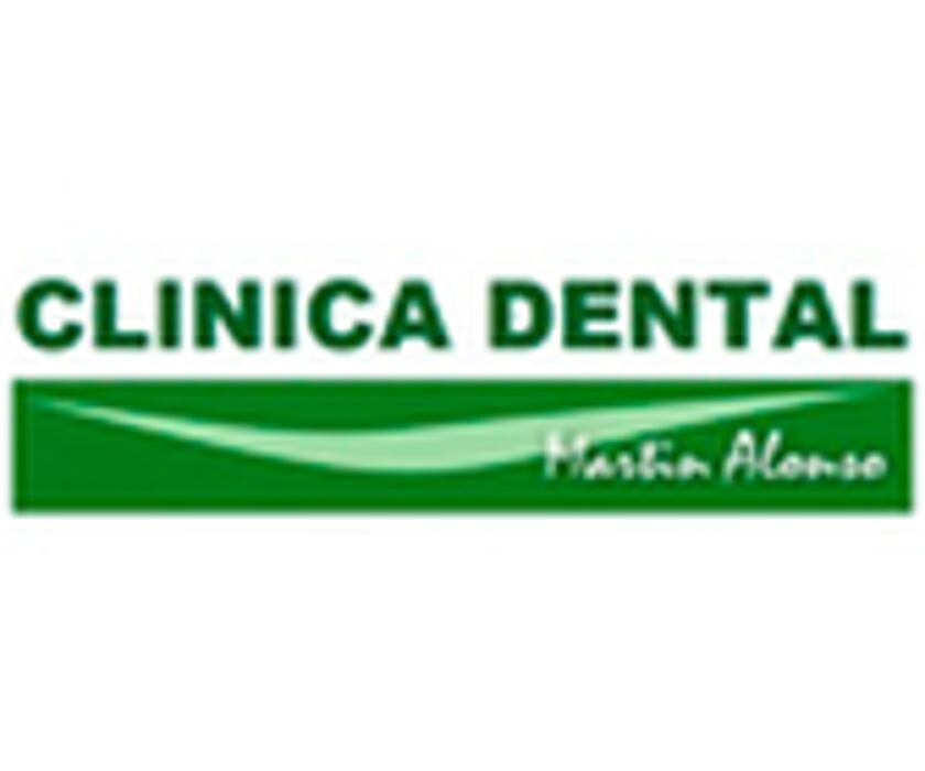 Clínica Dental Martín Logo