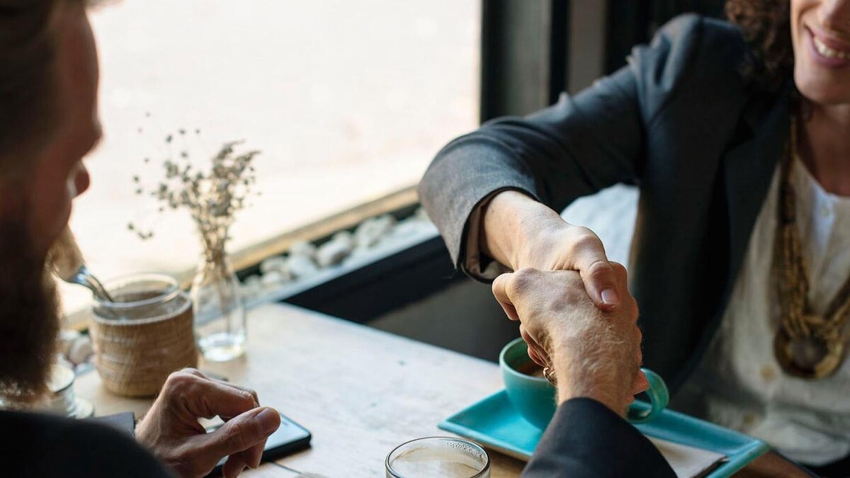 Images Delan Language Consulting