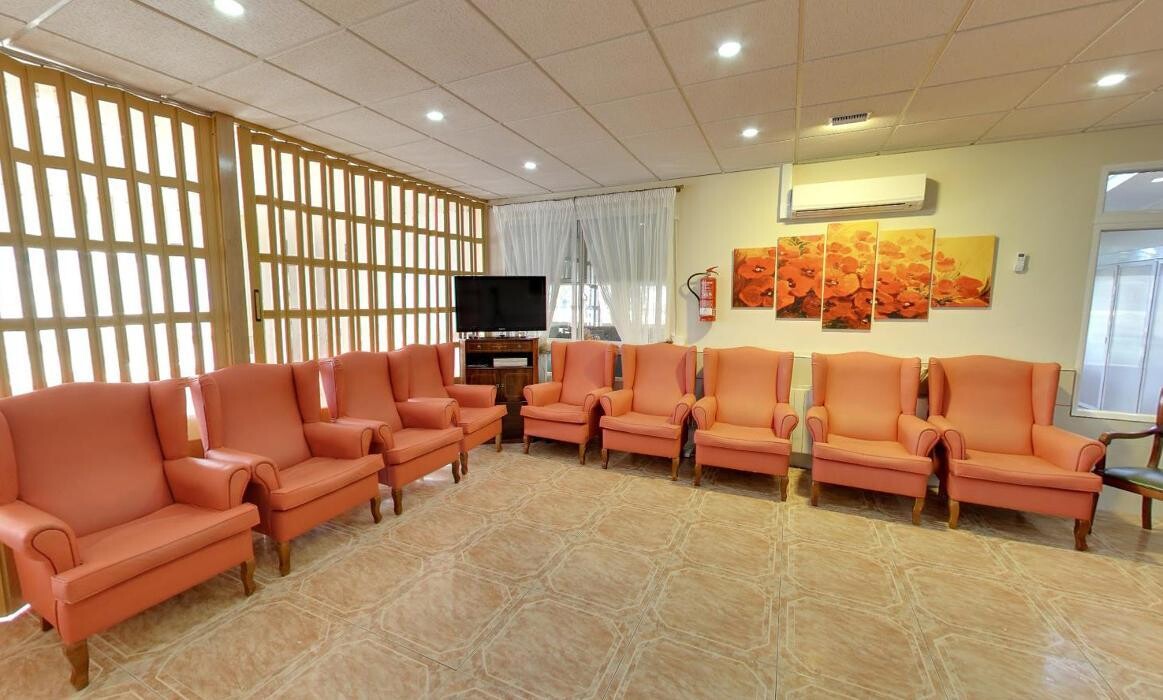 Images RESIDENCIA TERCERA EDAD "PONDEROSA REAL"