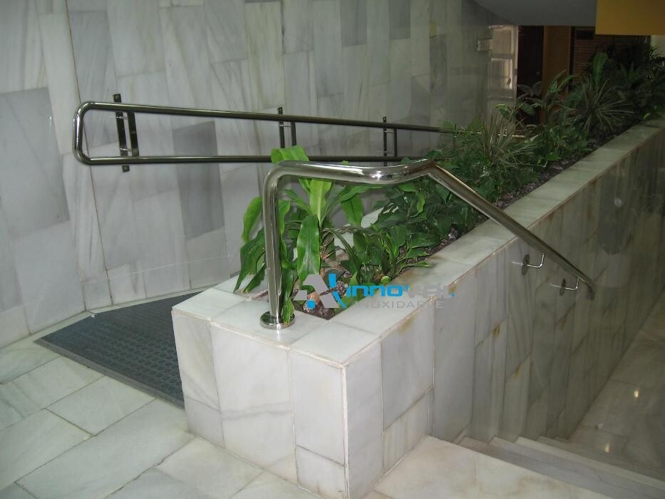 Images INNOVAL INOXIDABLES