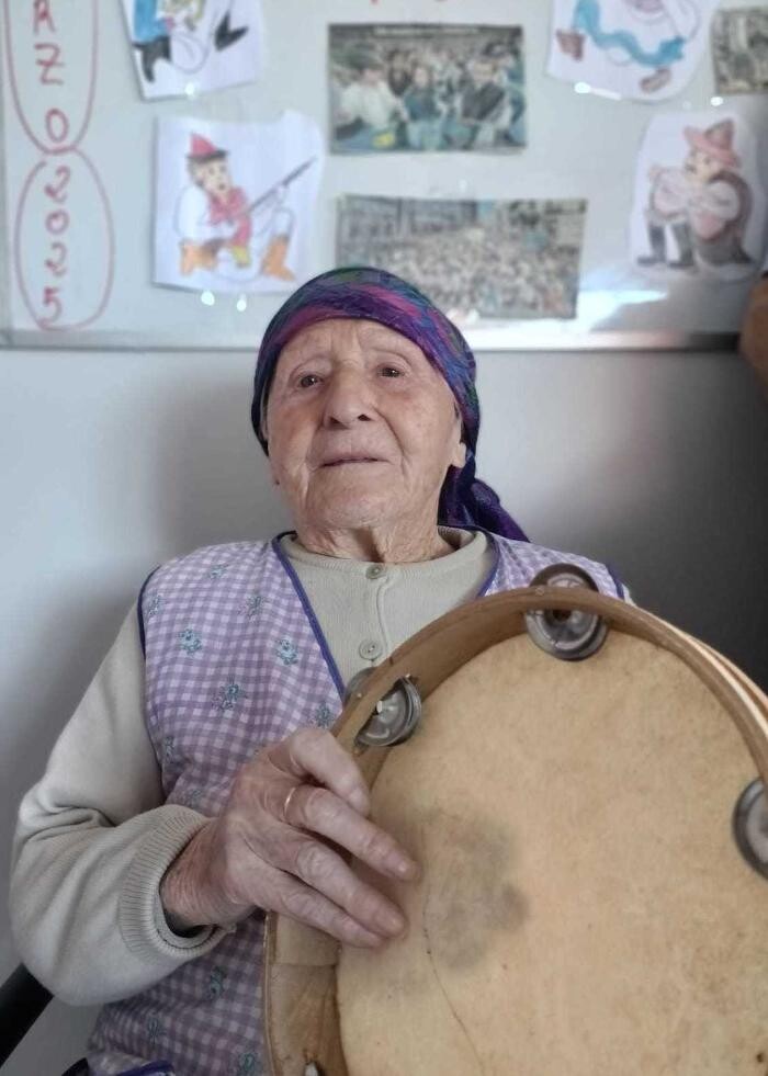 Images Centro de Atención a la 3ª Edad La Palmera