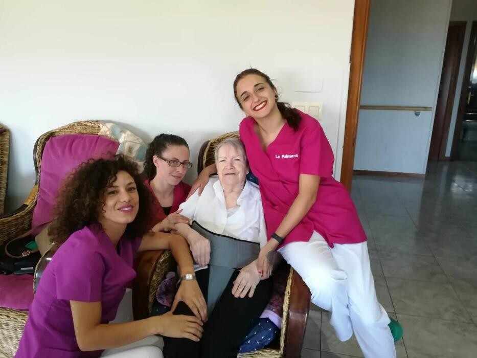 Images Centro de Atención a la 3ª Edad La Palmera