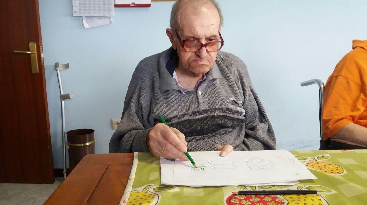 Images Centro de Atención a la 3ª Edad La Palmera