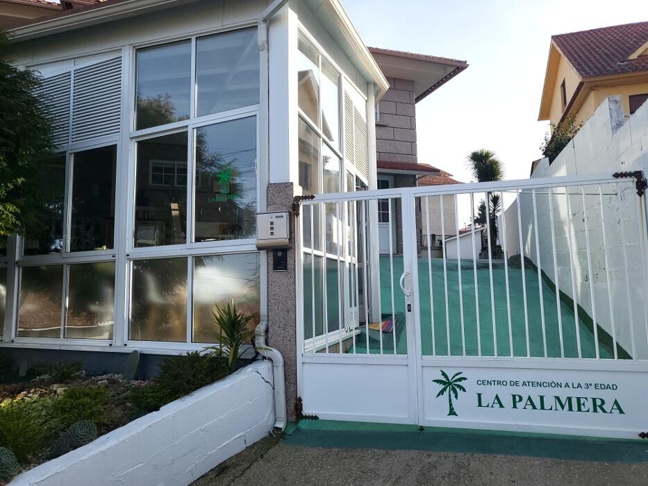 Images Centro de Atención a la 3ª Edad La Palmera