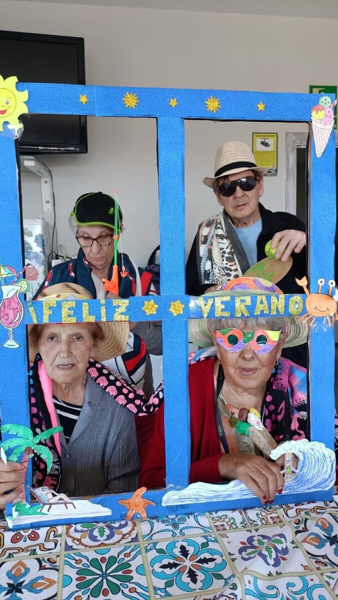 Images Centro de Atención a la 3ª Edad La Palmera