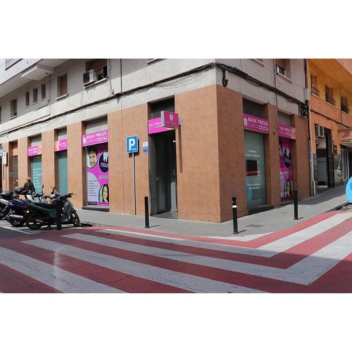 Images CLINICA DENTAL BAIX PREUS