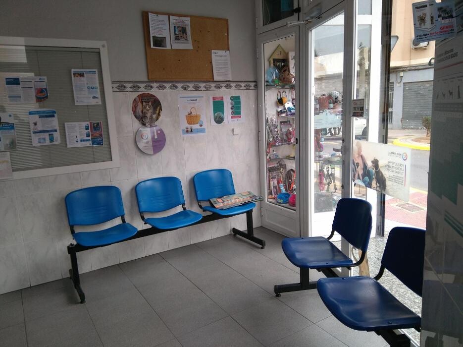 Images CLÍNICA VETERINARIA MANISES