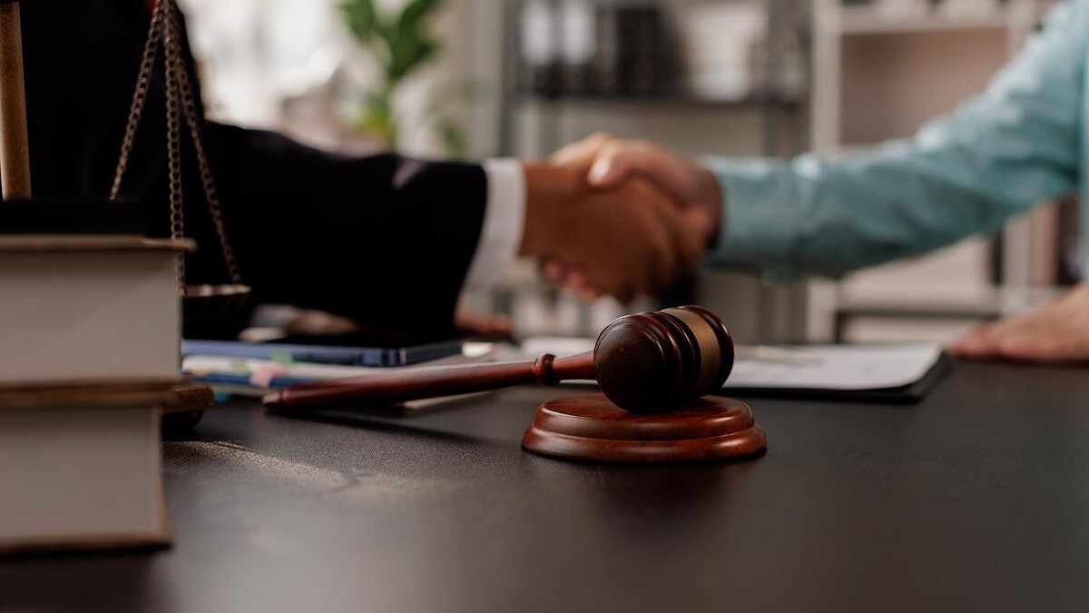 Images Henríquez y Carnero Abogados