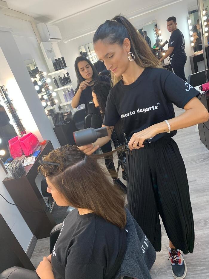 Images Alberto Dugarte Academia de Peluquería y Curso Maquillaje