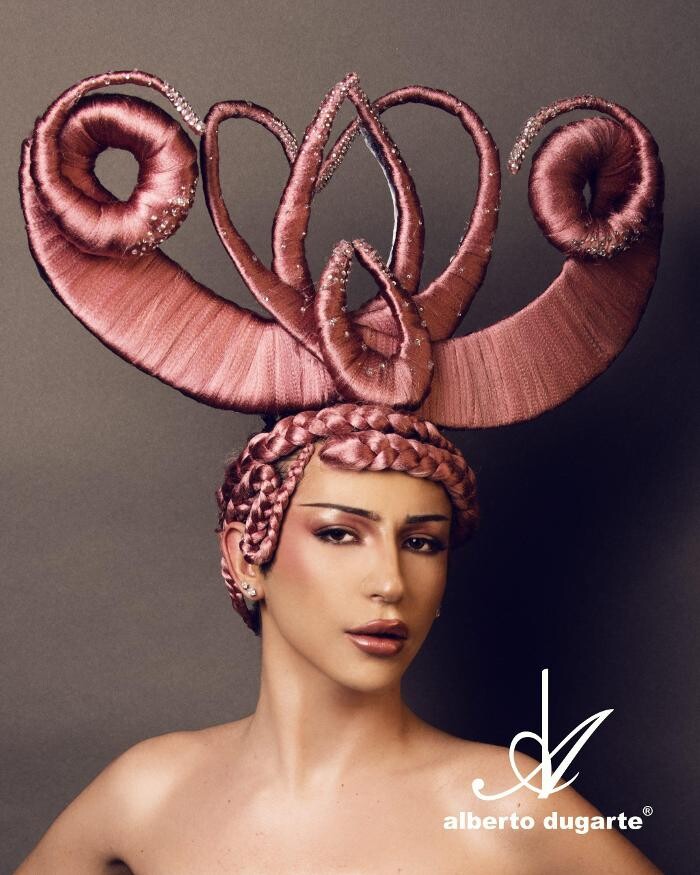 Images Alberto Dugarte Academia de Peluquería y Curso Maquillaje