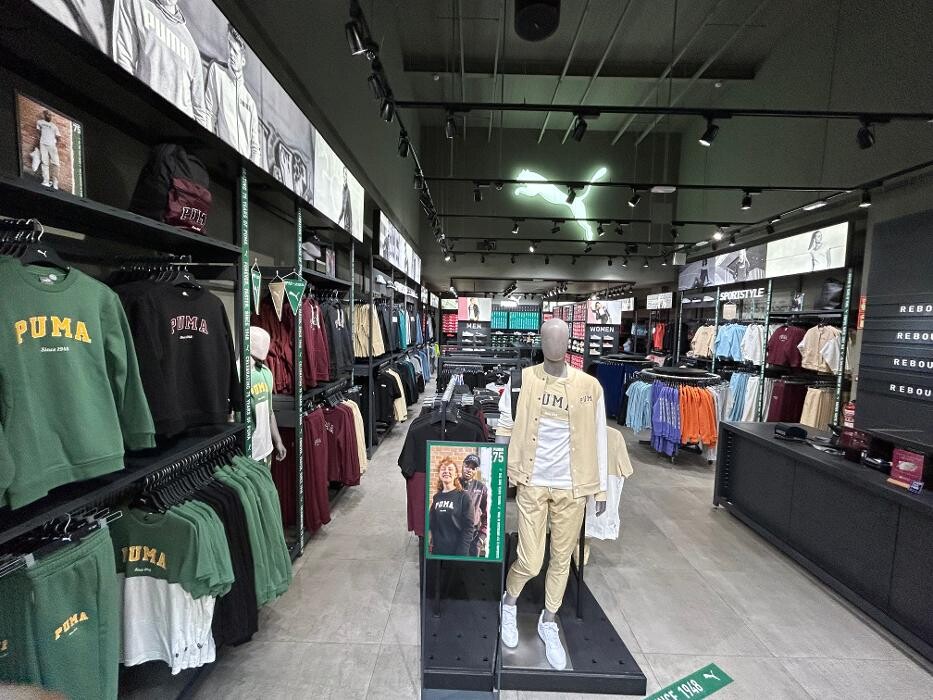 Images PUMA Outlet Barcelona La Roca