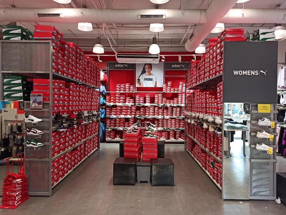 Images PUMA Outlet Valencia