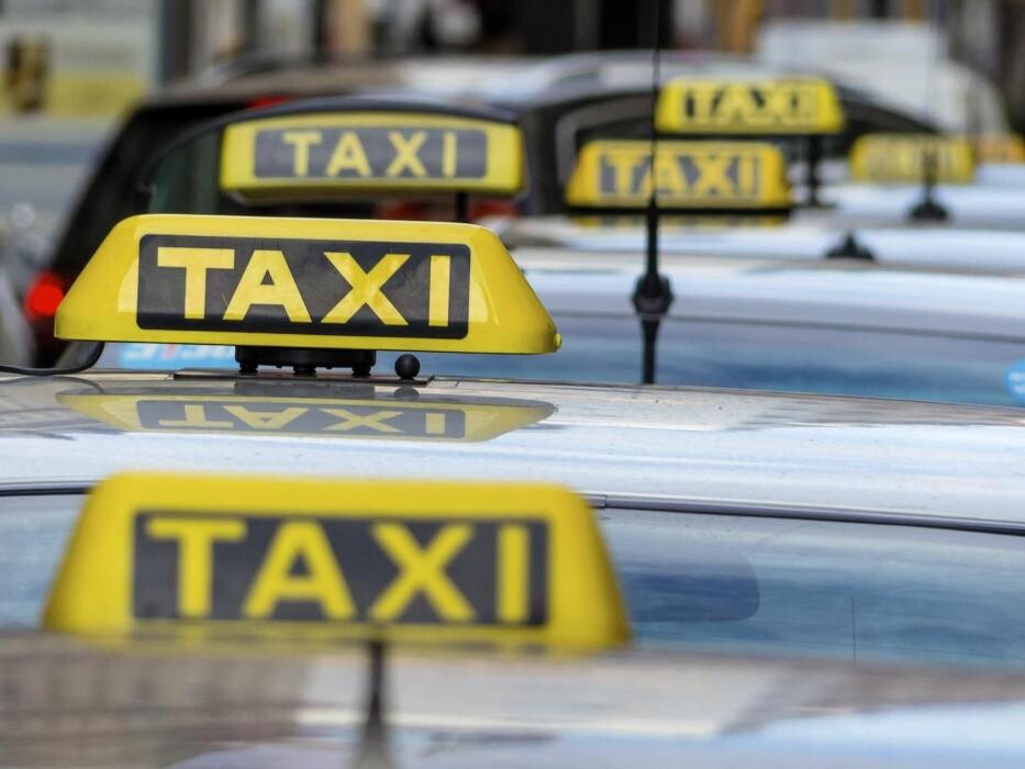 Images Taxi Villanueva del Pardillo Directo
