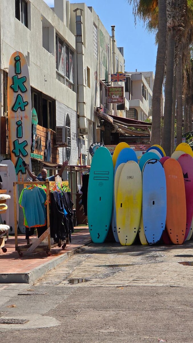 Images Ika Ika Surf Camp & Surf School S. L.