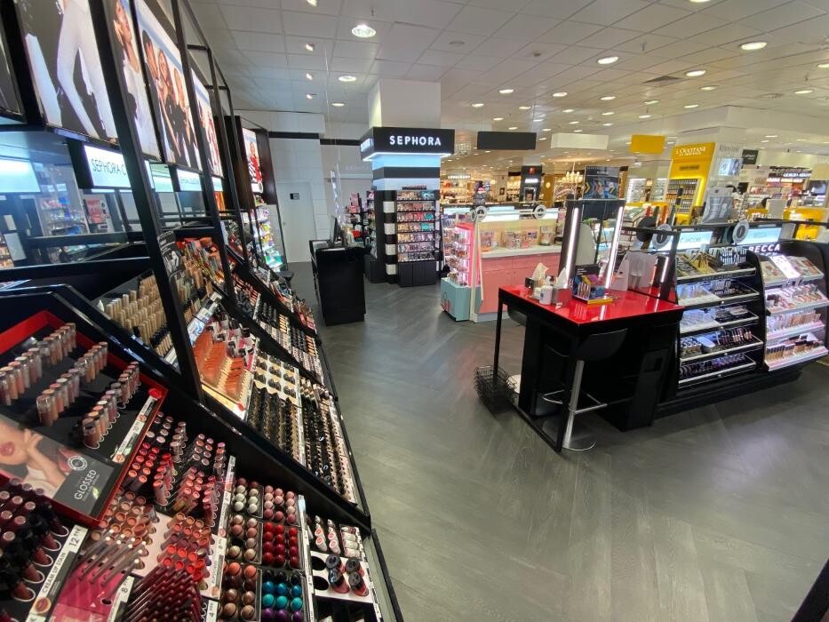 Images SEPHORA ECI SERRANO