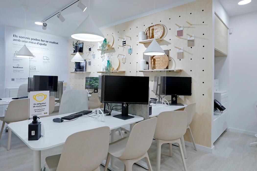 Images IKEA Girona - Punto de Planificación y Pedidos