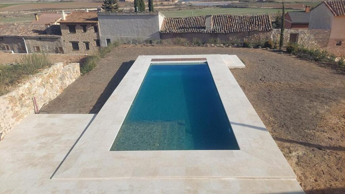 Images Pool&Paddle