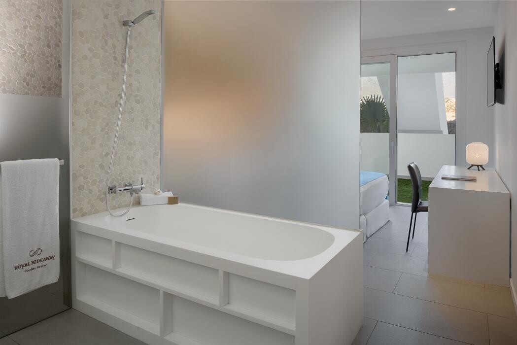 Images Royal Hideaway Corales Suites