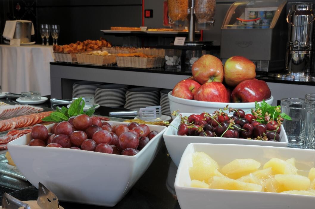 Images Occidental Atenea Mar - Adults Only