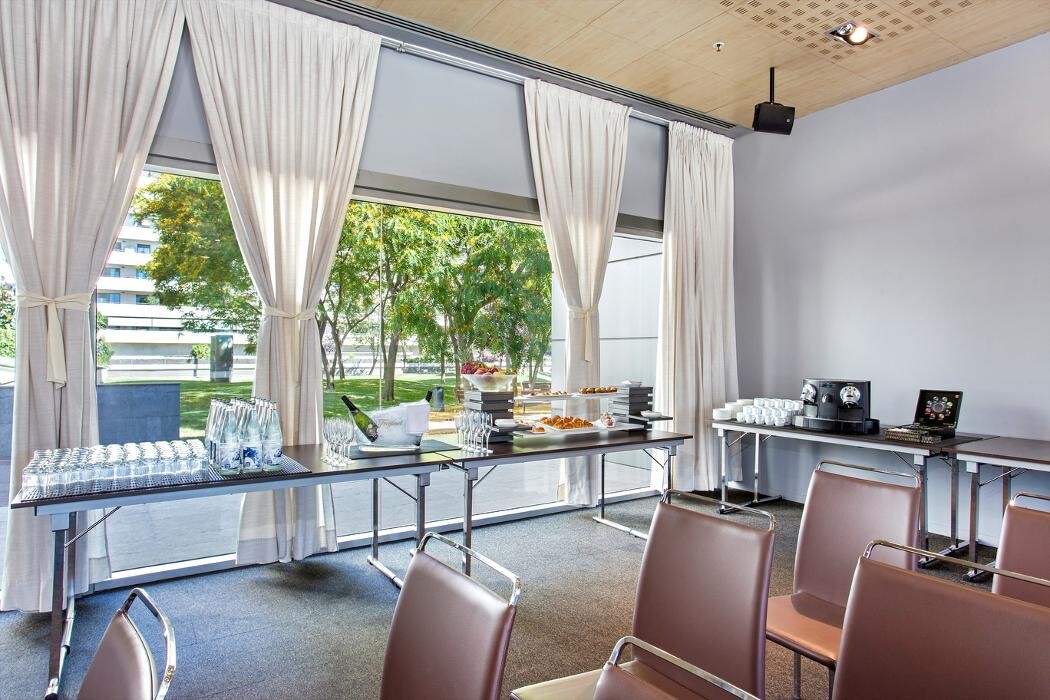 Images Occidental Atenea Mar - Adults Only