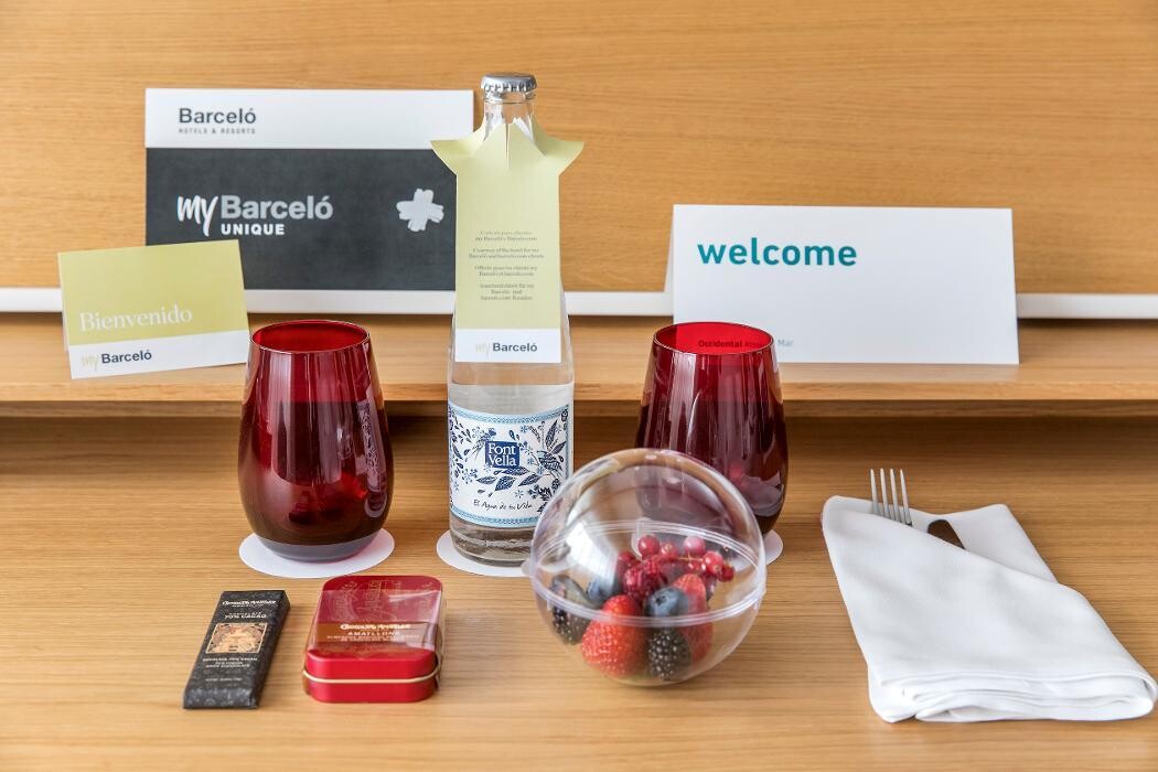 Images Occidental Atenea Mar - Adults Only