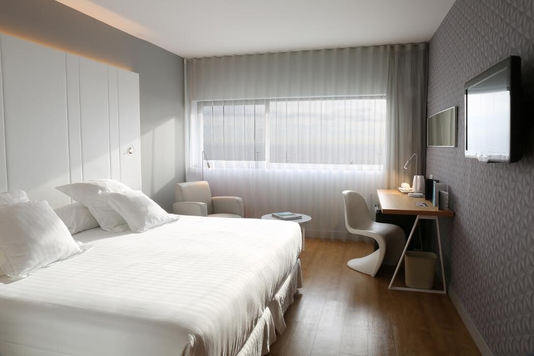 Images Occidental Atenea Mar - Adults Only