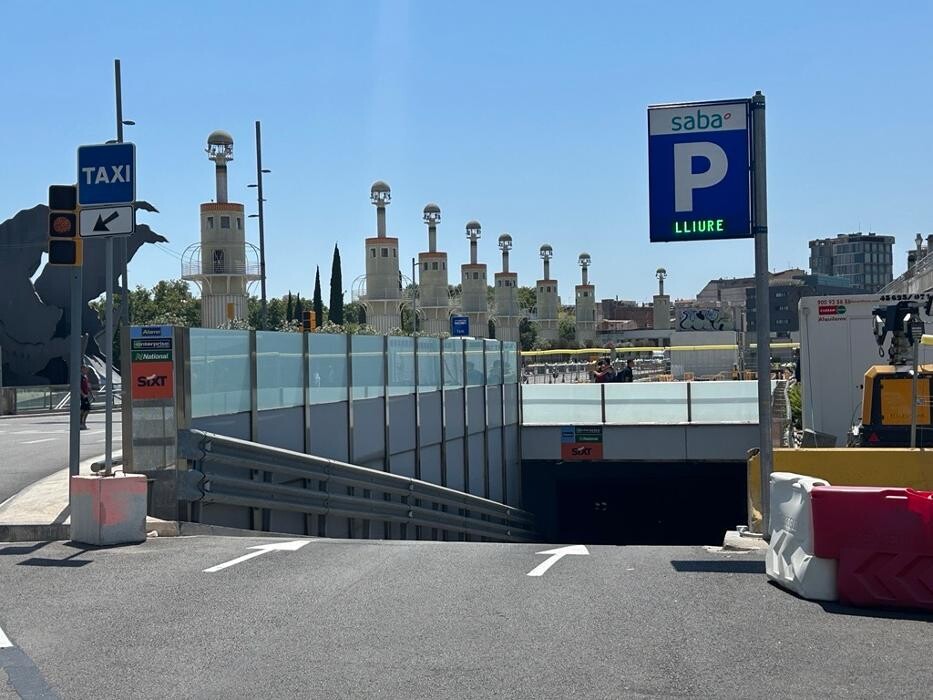 Images Parking Saba Estación Tren Barcelona - Sants