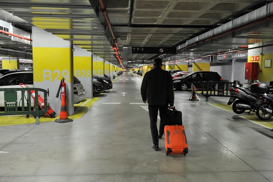 Images Parking Saba Estación Tren Barcelona - Sants