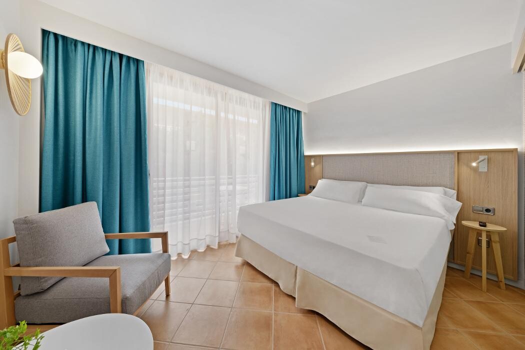 Images Occidental Cala Viñas