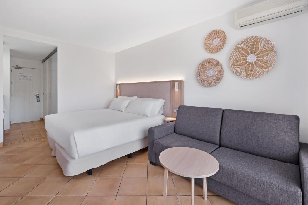 Images Occidental Cala Viñas