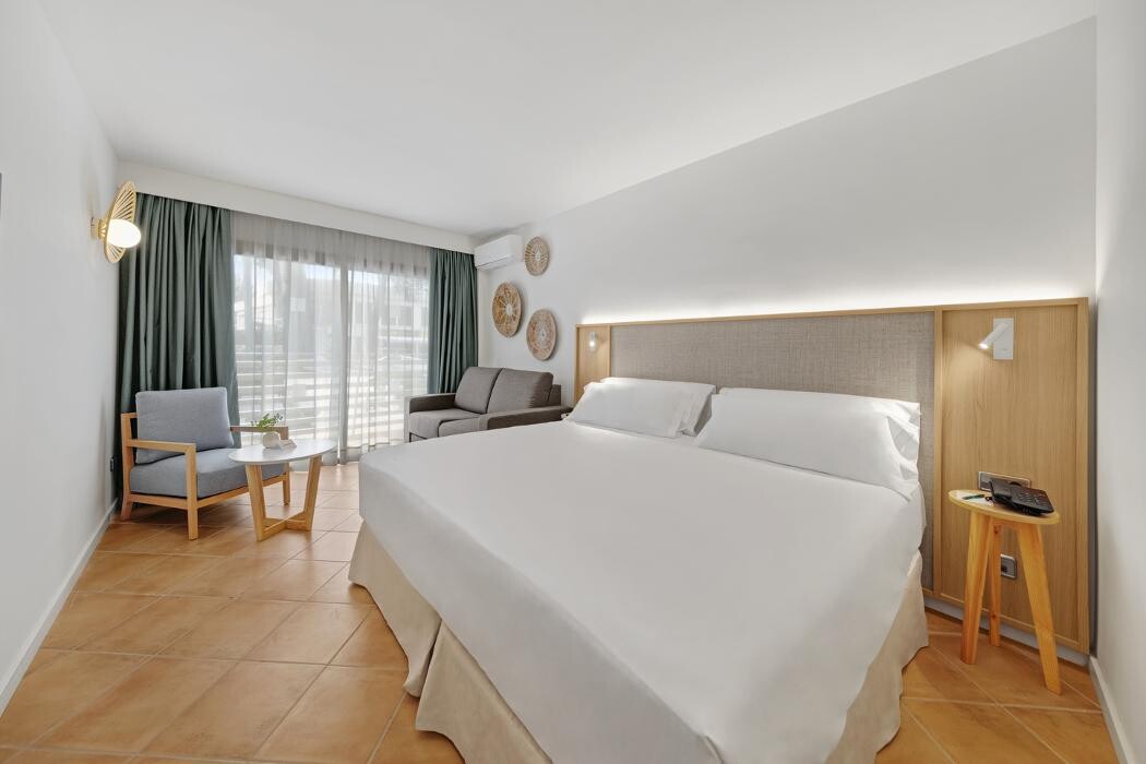 Images Occidental Cala Viñas