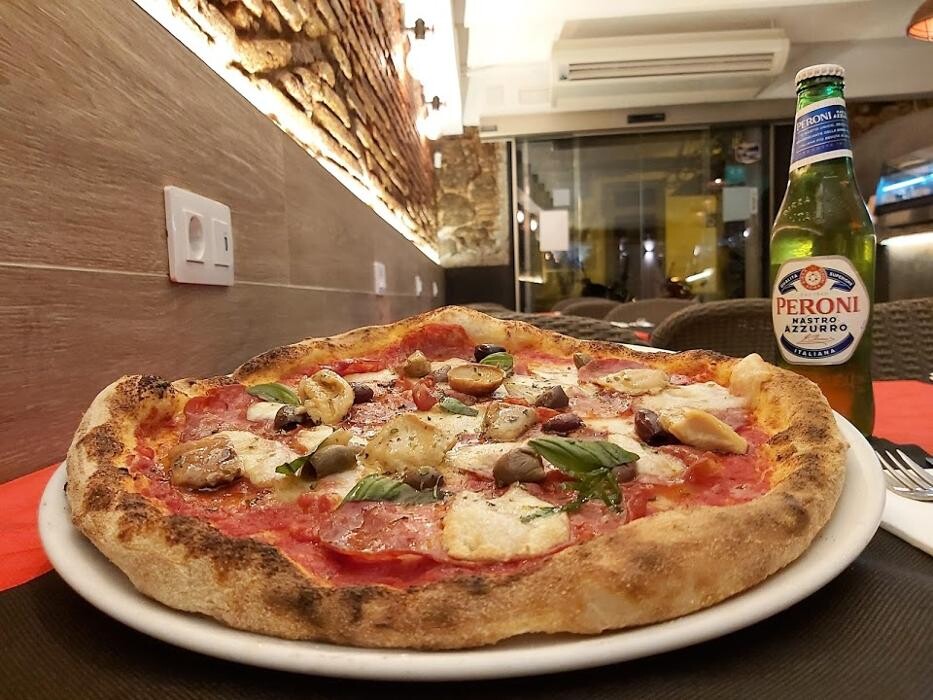 Images PIZZERIA-RESTAURANTE CUBIX
