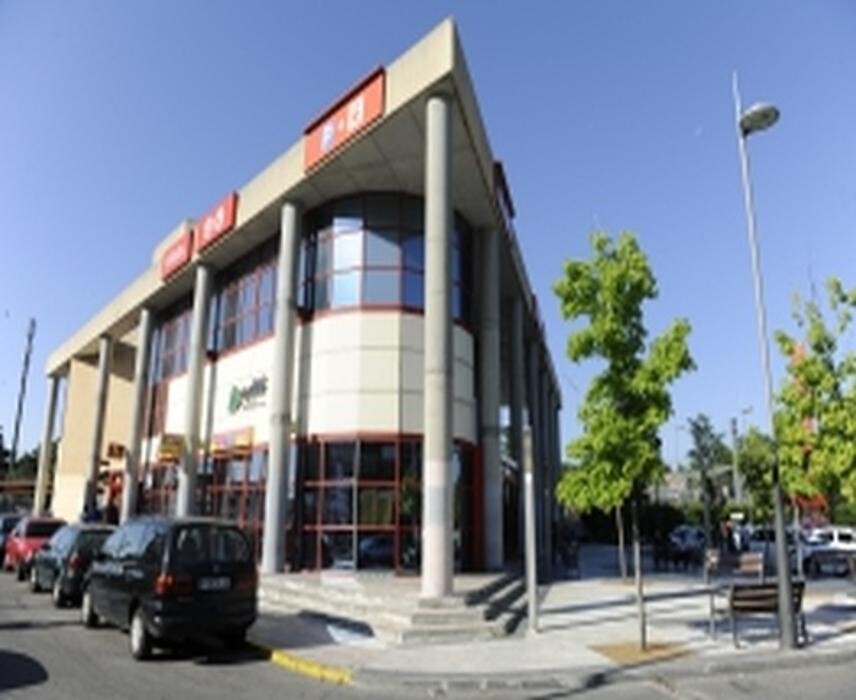 Images Parking Saba Estación Tren Villalba