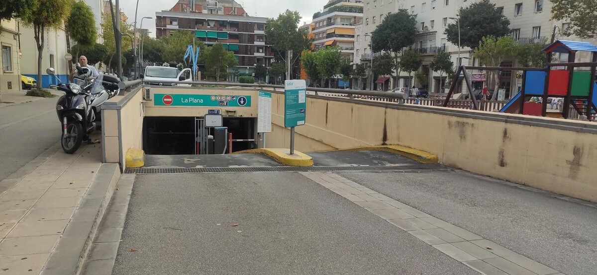 Images Parking Saba Plaza La Plana