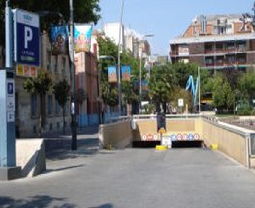 Images Parking Saba Plaza La Plana