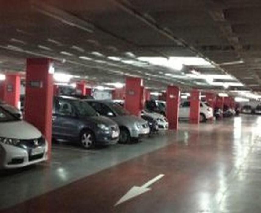 Images Parking Saba Plaza La Plana