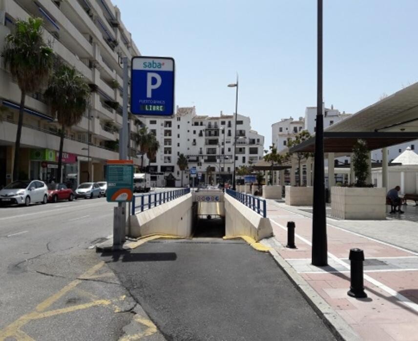 Images Parking Saba Puerto Banús