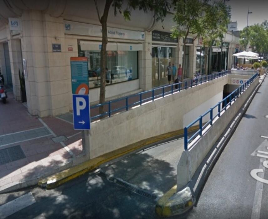 Images Parking Saba Puerto Banús