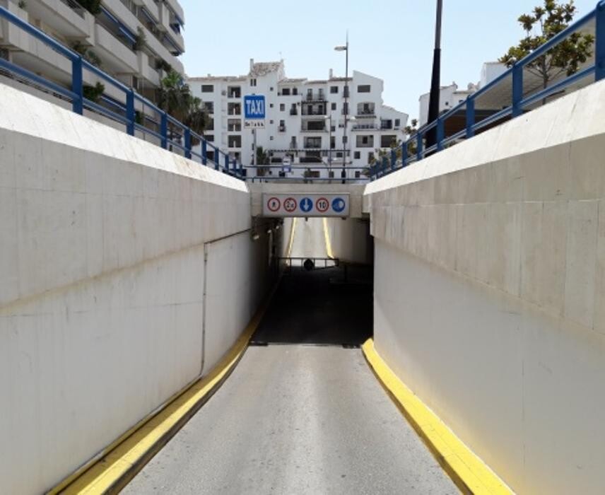 Images Parking Saba Puerto Banús