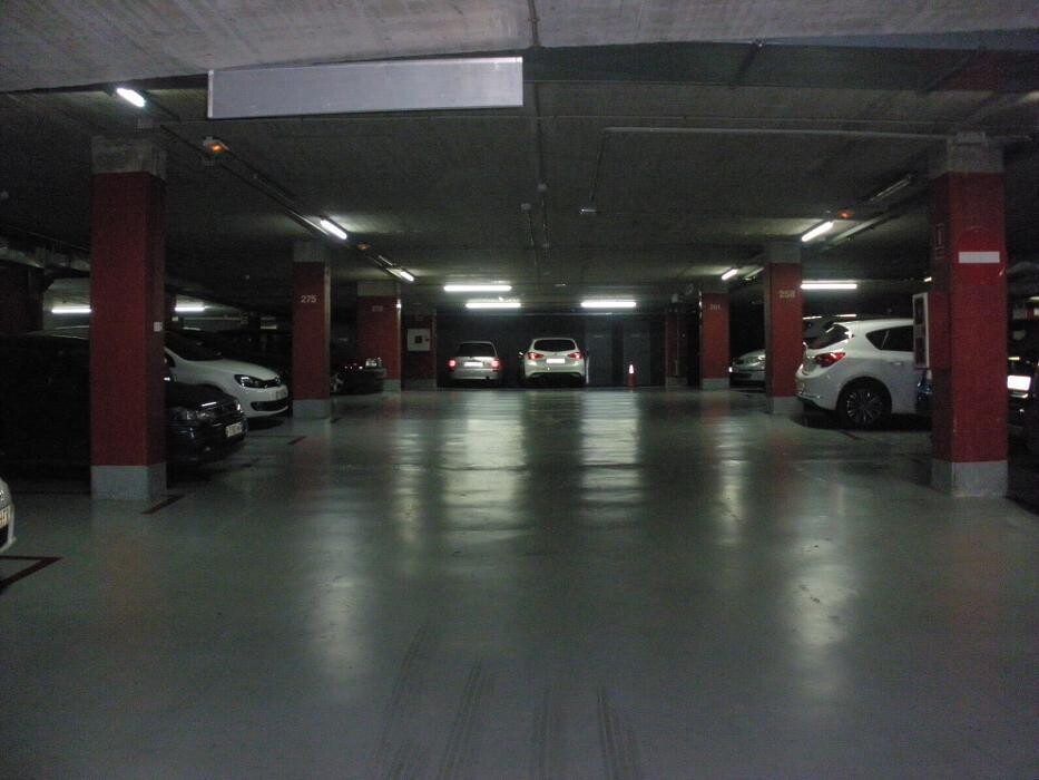 Images Parking Saba Plaza del Mercado