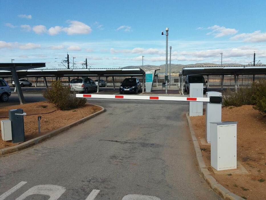 Images Parking Saba Estación Tren Requena Utiel