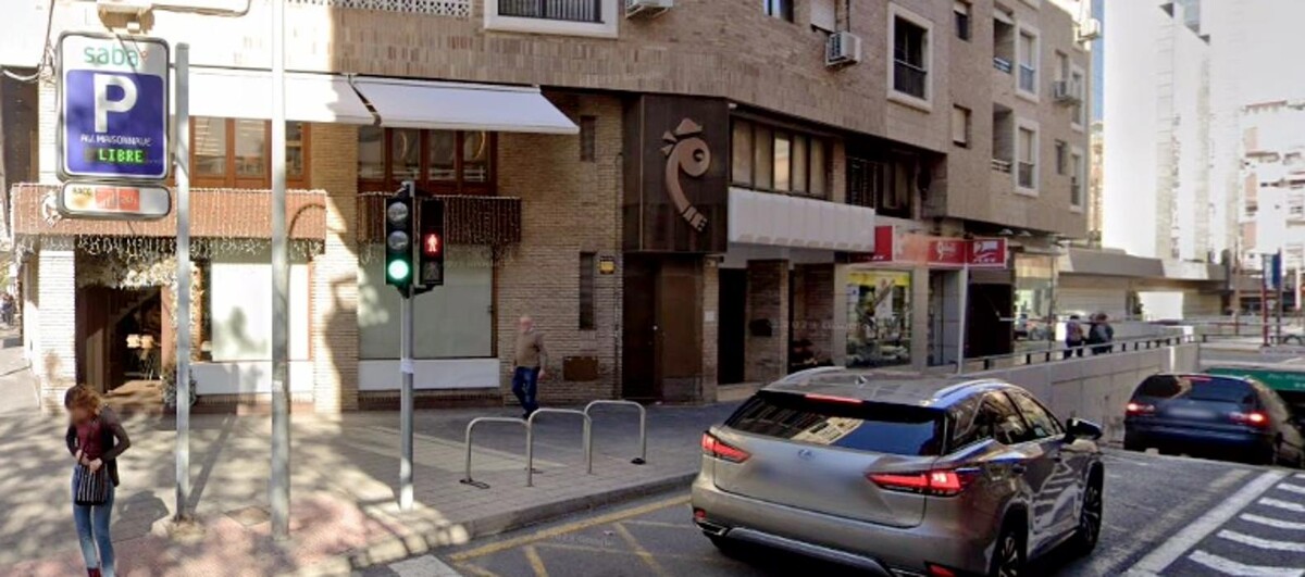 Images Parking Saba Maisonnave